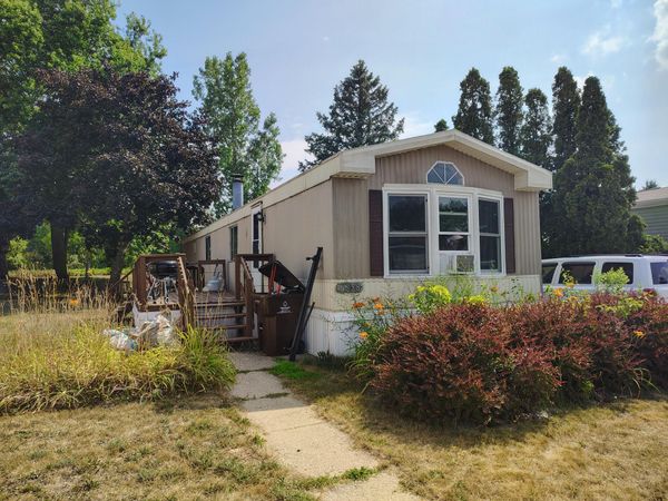 3658 Sugar Loaf Street NW, Grand Rapids, MI 49544