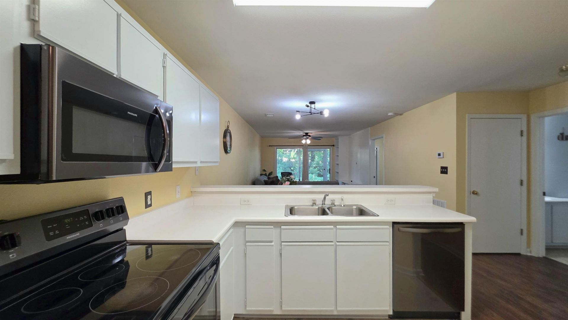 1258 River Oaks Dr.  Photo 5
