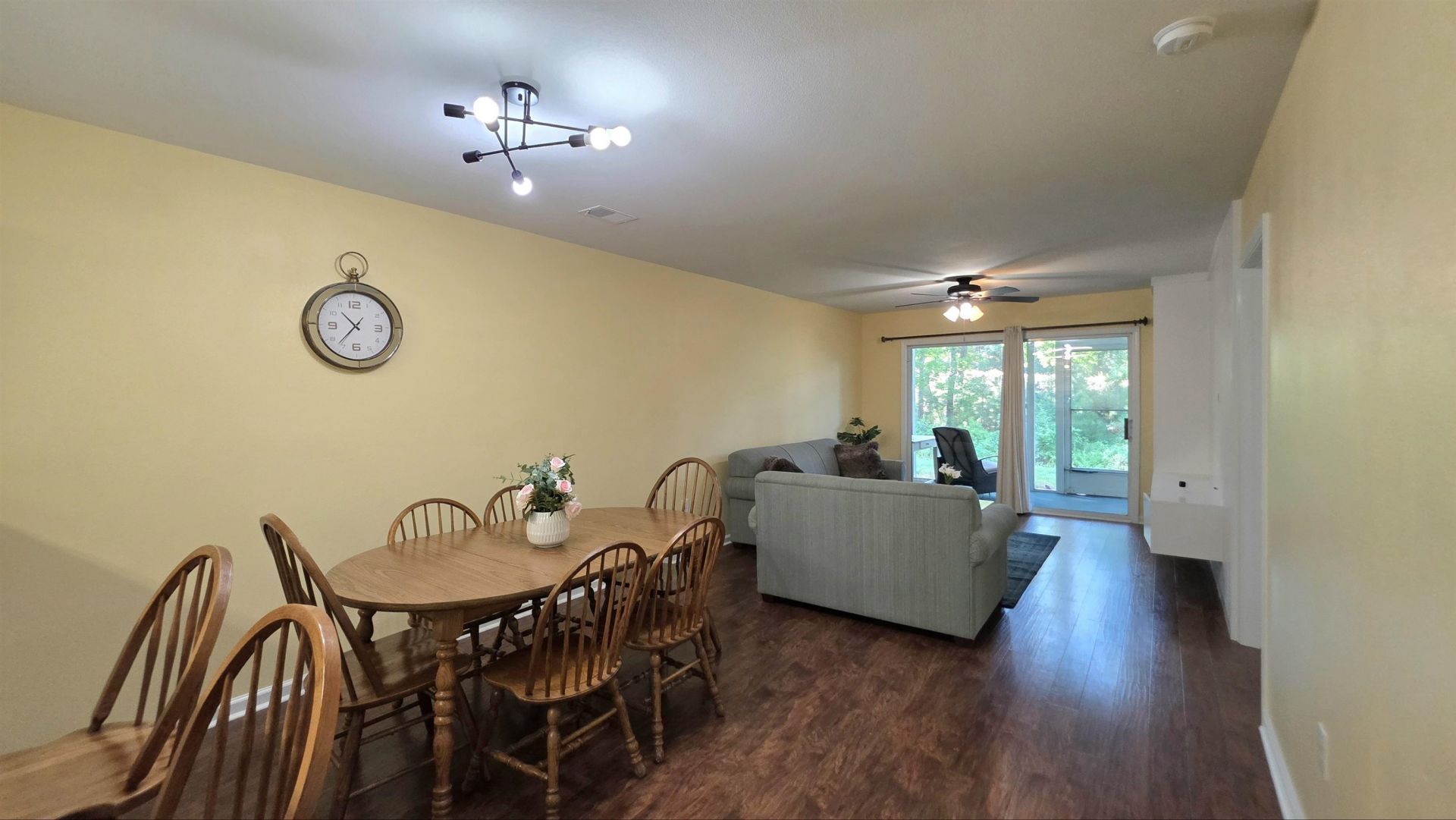 1258 River Oaks Dr.  Photo 8