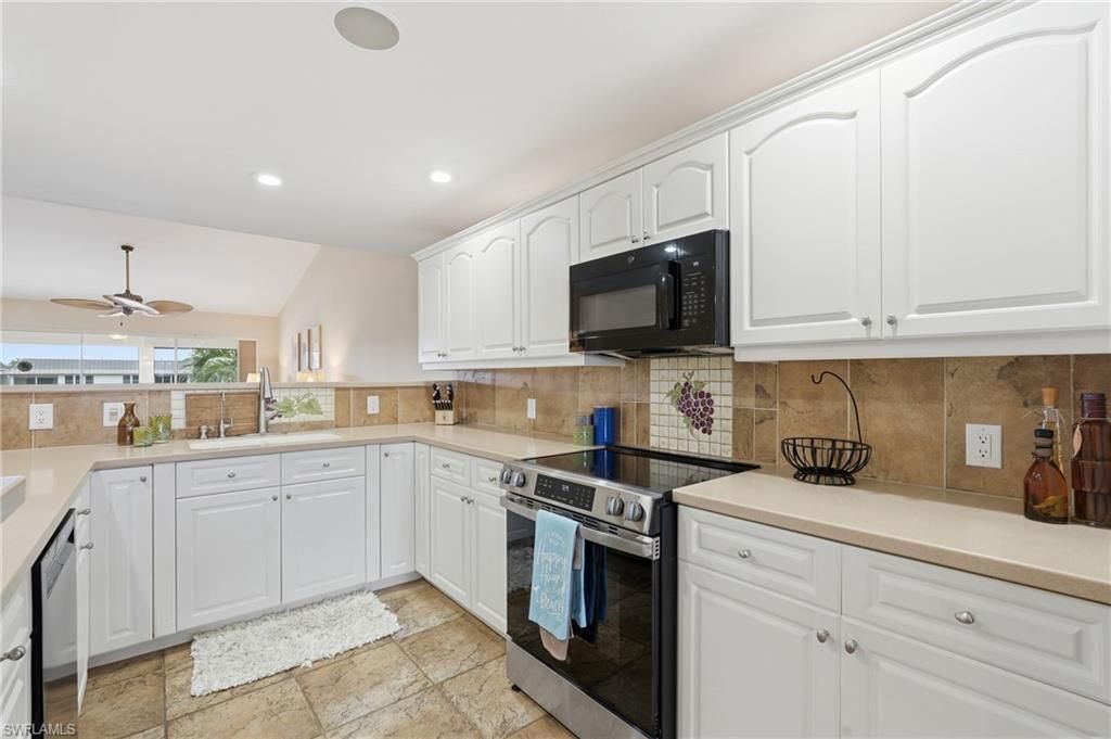 4206 SE 20th Pl , Unit 105, Cape Coral, FL 33904 Photo
