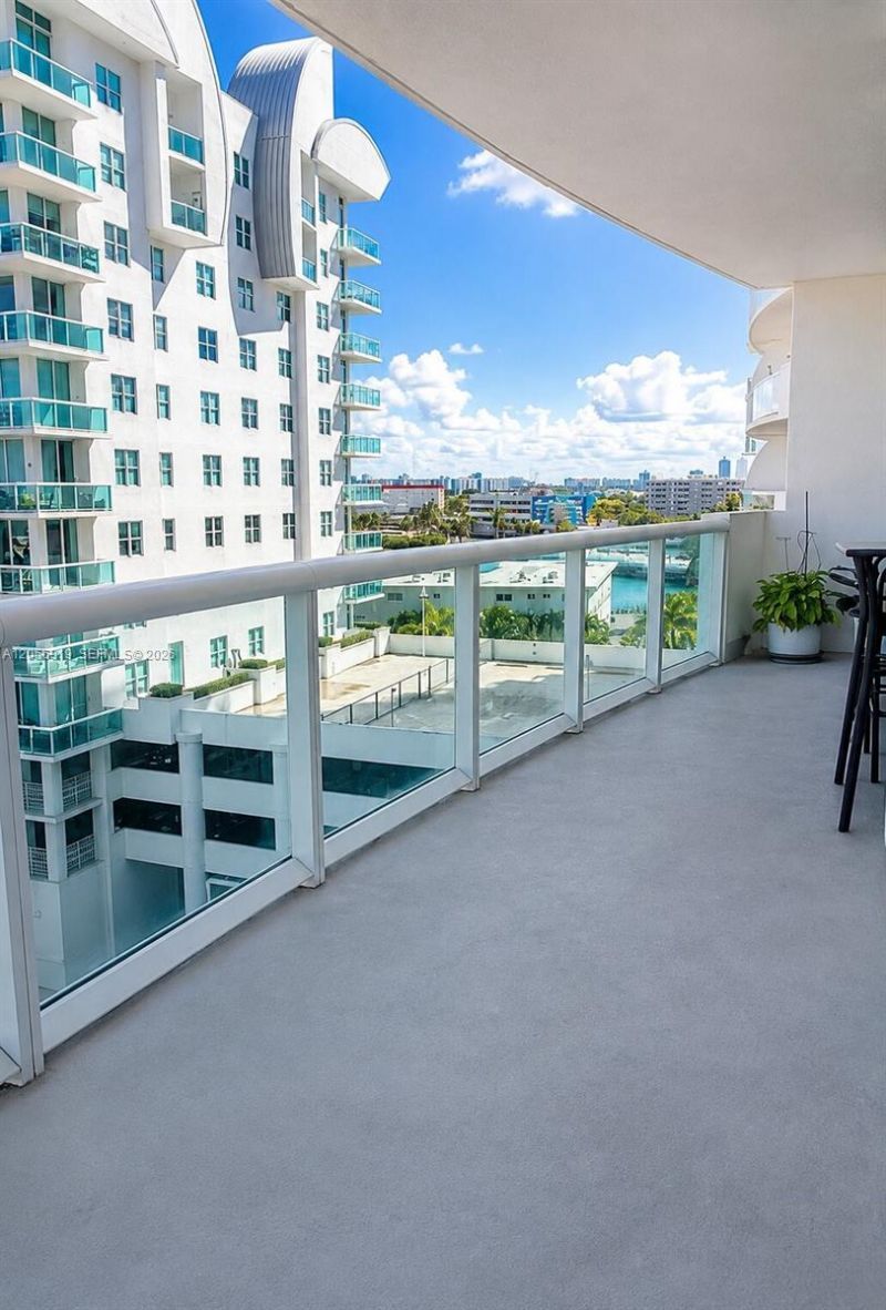 7900 Harbor Island Dr, Unit 705, North Bay Village, FL 33141 Photo