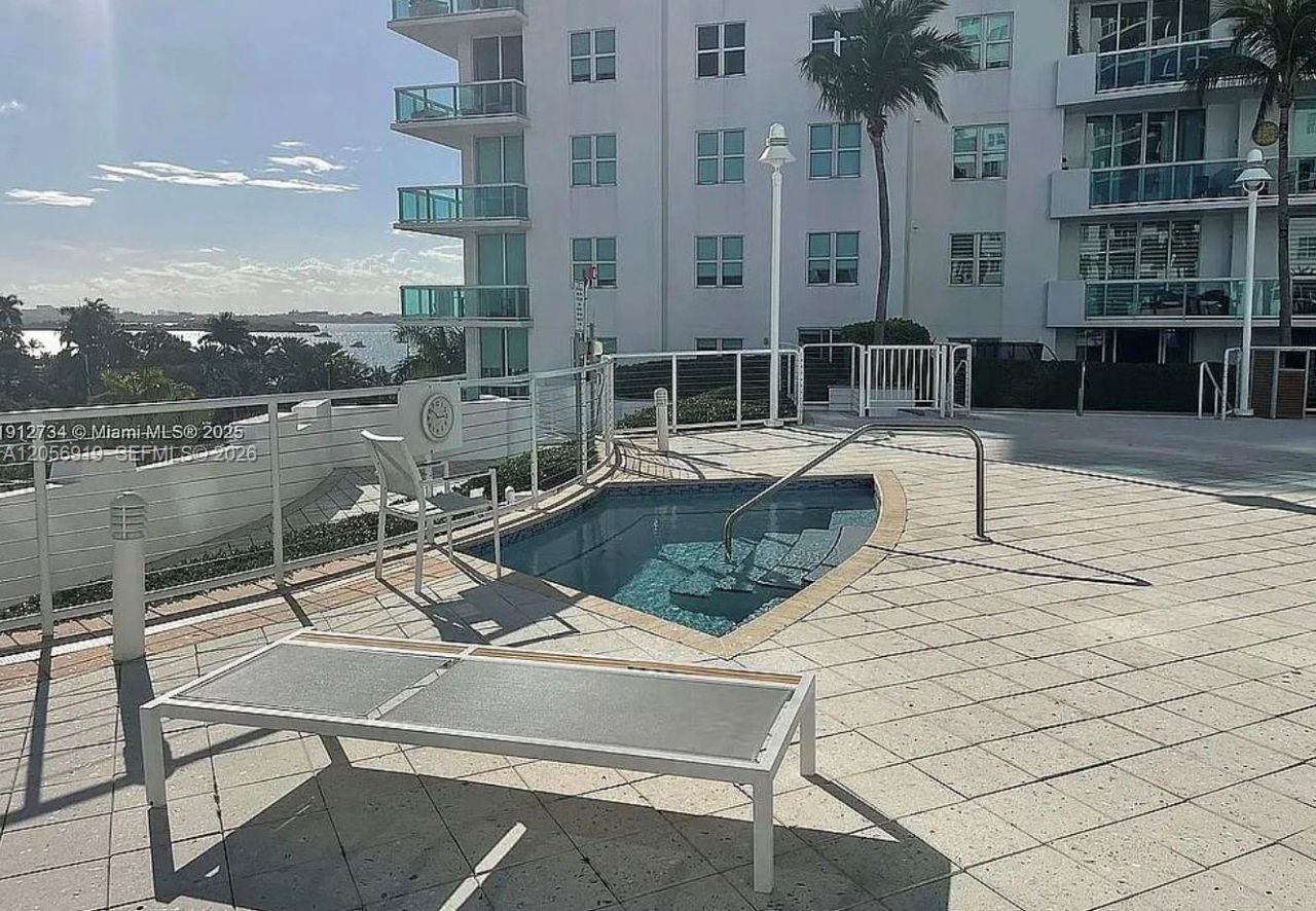7900 Harbor Island Dr, Unit 705, North Bay Village, FL 33141 Photo