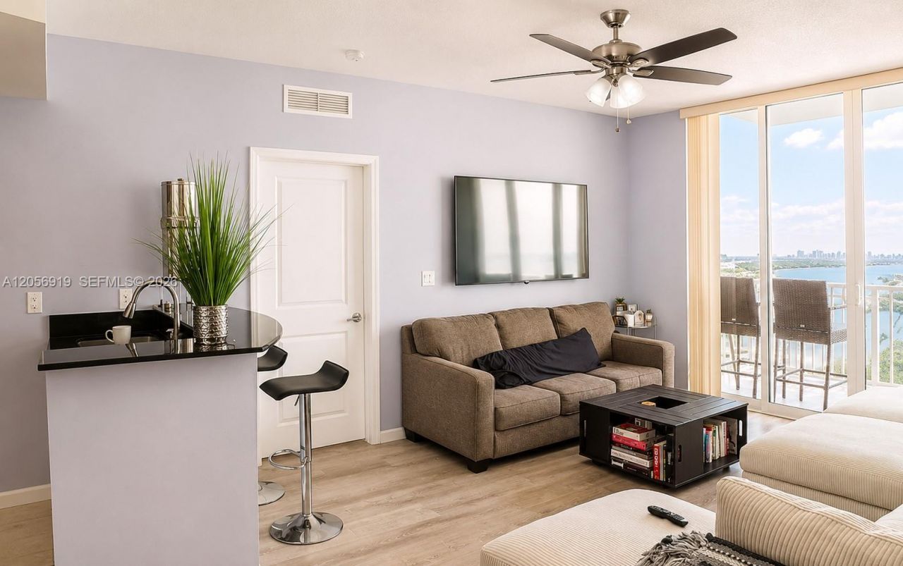7900 Harbor Island Dr, Unit 705, North Bay Village, FL 33141 Photo