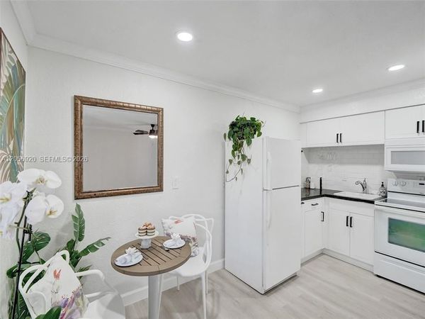 1808 NE 11th Ave, Unit 1, Fort Lauderdale, FL 33305