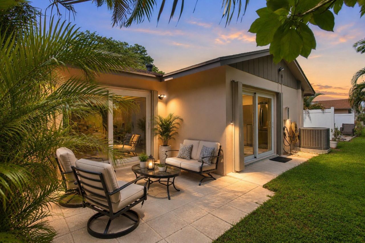 5284 Breadfruit Circle, Delray Beach, FL 33484 Photo