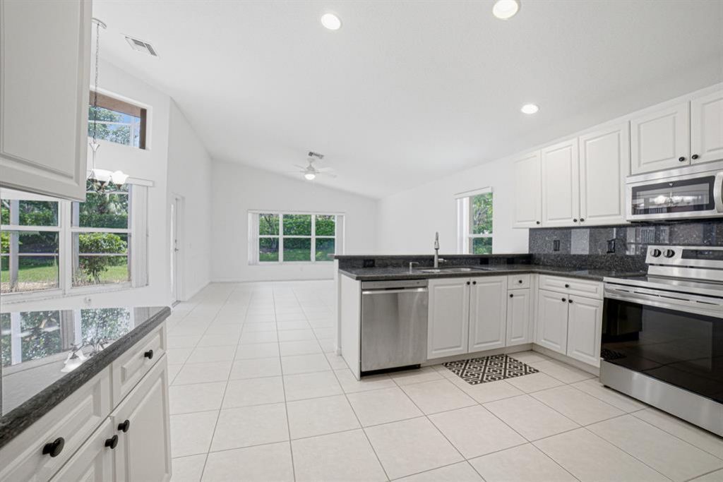 7639 Tarpon Cove Circle, Lake Worth, FL 33467 Photo
