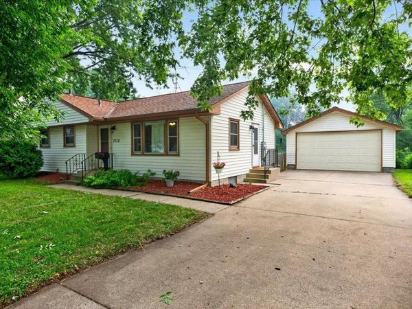 7112 Indiana Avenue N, Brooklyn Center, MN 55429