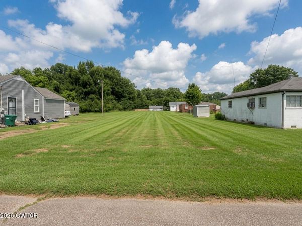 80 Holland Avenue , Jackson, TN 38301