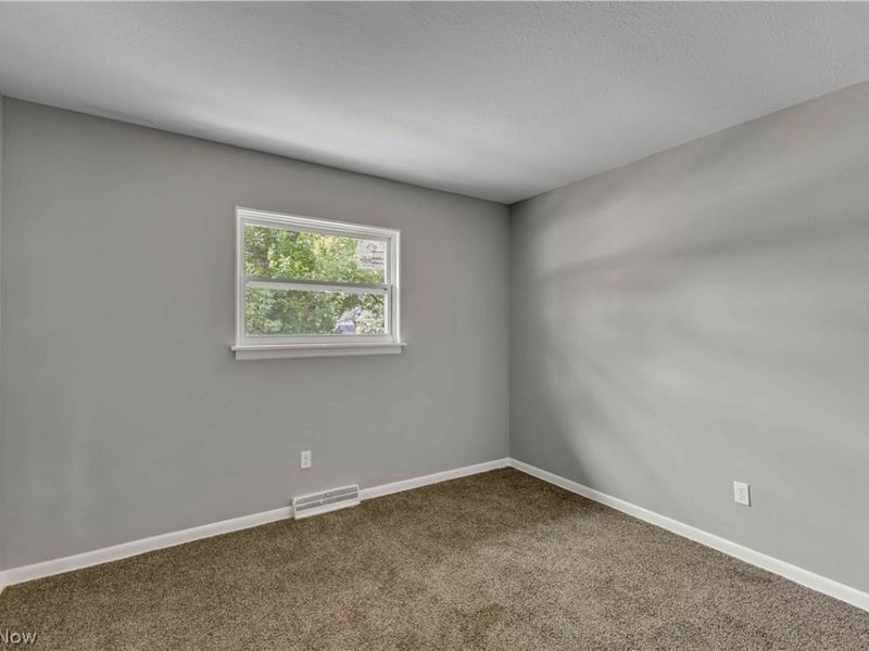 2703 Crehore Street, Lorain, OH 44052 Photo 12