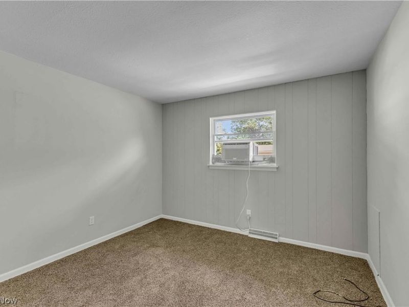 2703 Crehore Street, Lorain, OH 44052 Photo 14