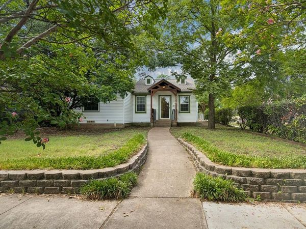 2218 Mountain Lake Road, Dallas, TX 75224