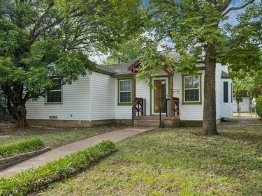 2218 Mountain Lake Road, Dallas, TX 75224