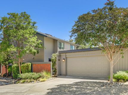 8827 Bluff Ln, Fair Oaks, CA 95628 Photo