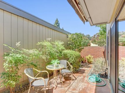 8827 Bluff Ln, Fair Oaks, CA 95628 Photo