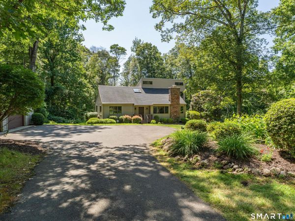70 Hoadley Creek, Guilford, CT 06437