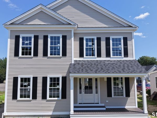 151-153 East Main, Unit 3, Clinton, CT 06413