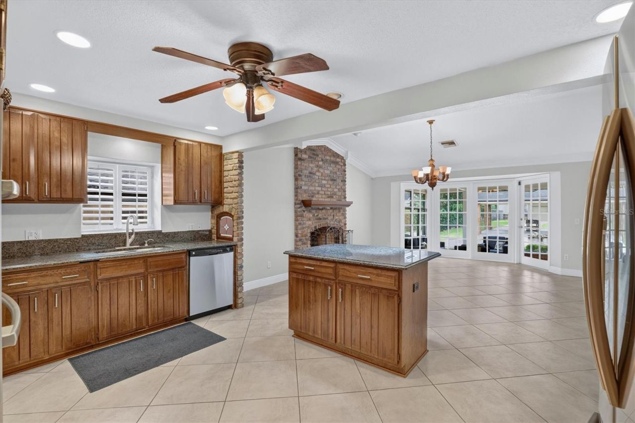 306 Oak Estates Drive, Orlando, FL 32806 Photo