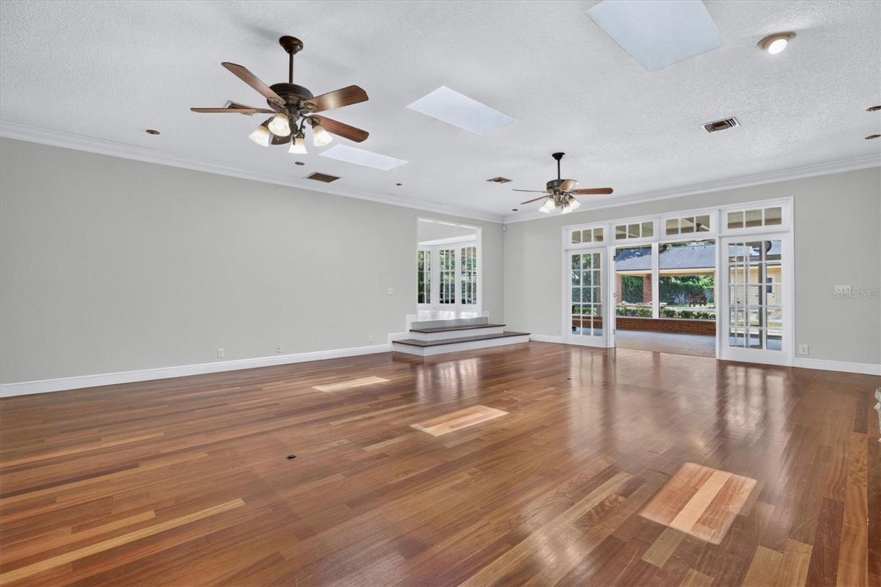 306 Oak Estates Drive, Orlando, FL 32806 Photo