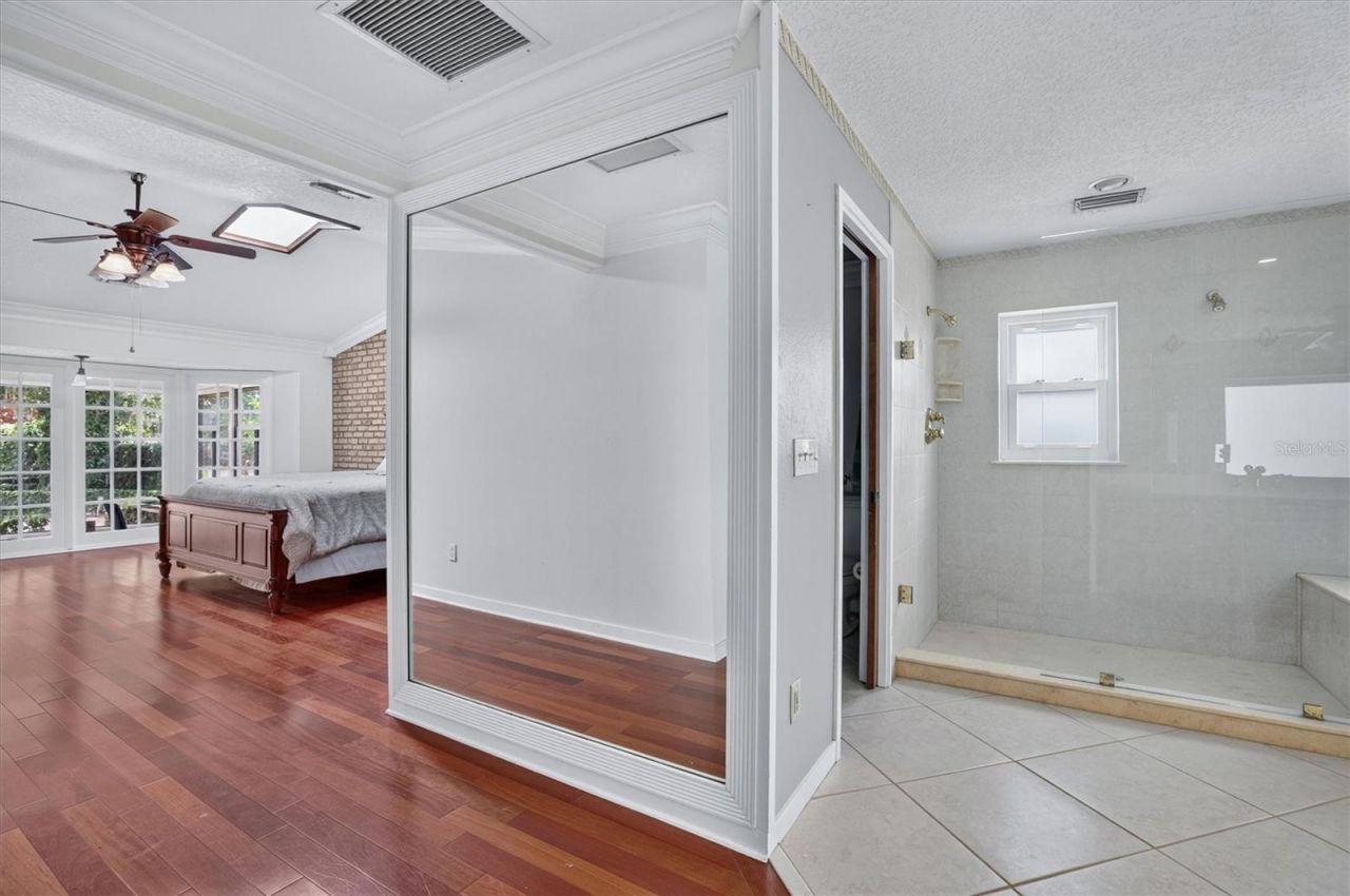 306 Oak Estates Drive, Orlando, FL 32806 Photo