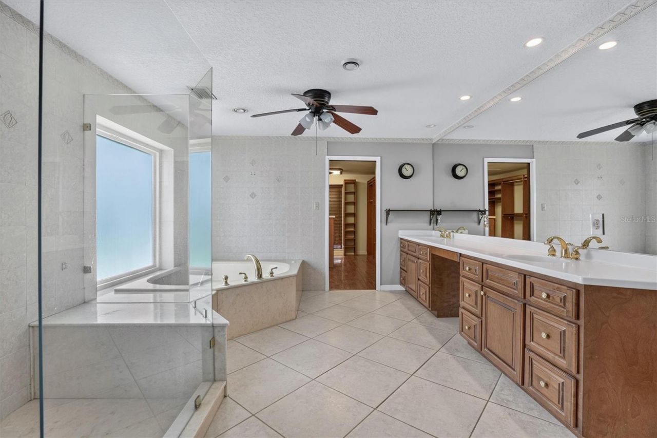 306 Oak Estates Drive, Orlando, FL 32806 Photo