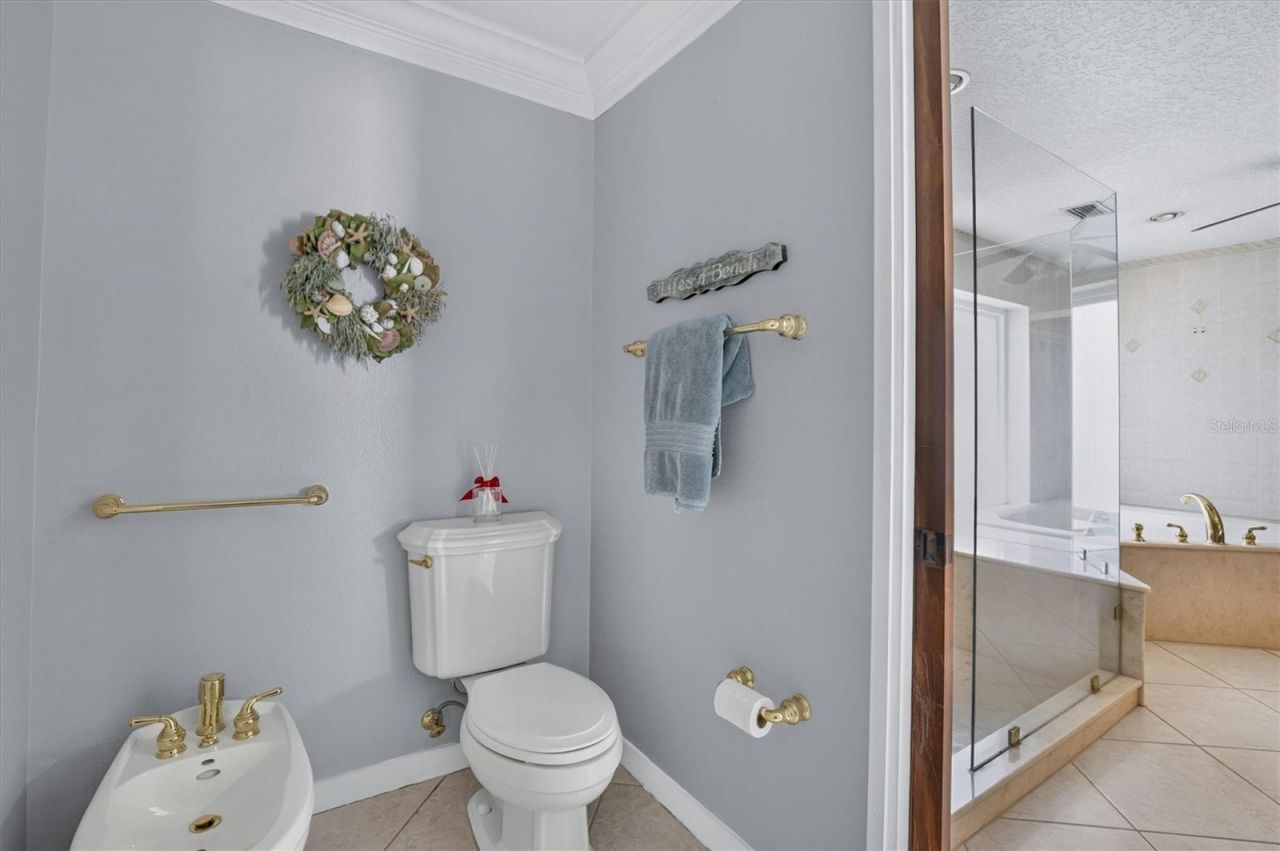 306 Oak Estates Drive, Orlando, FL 32806 Photo