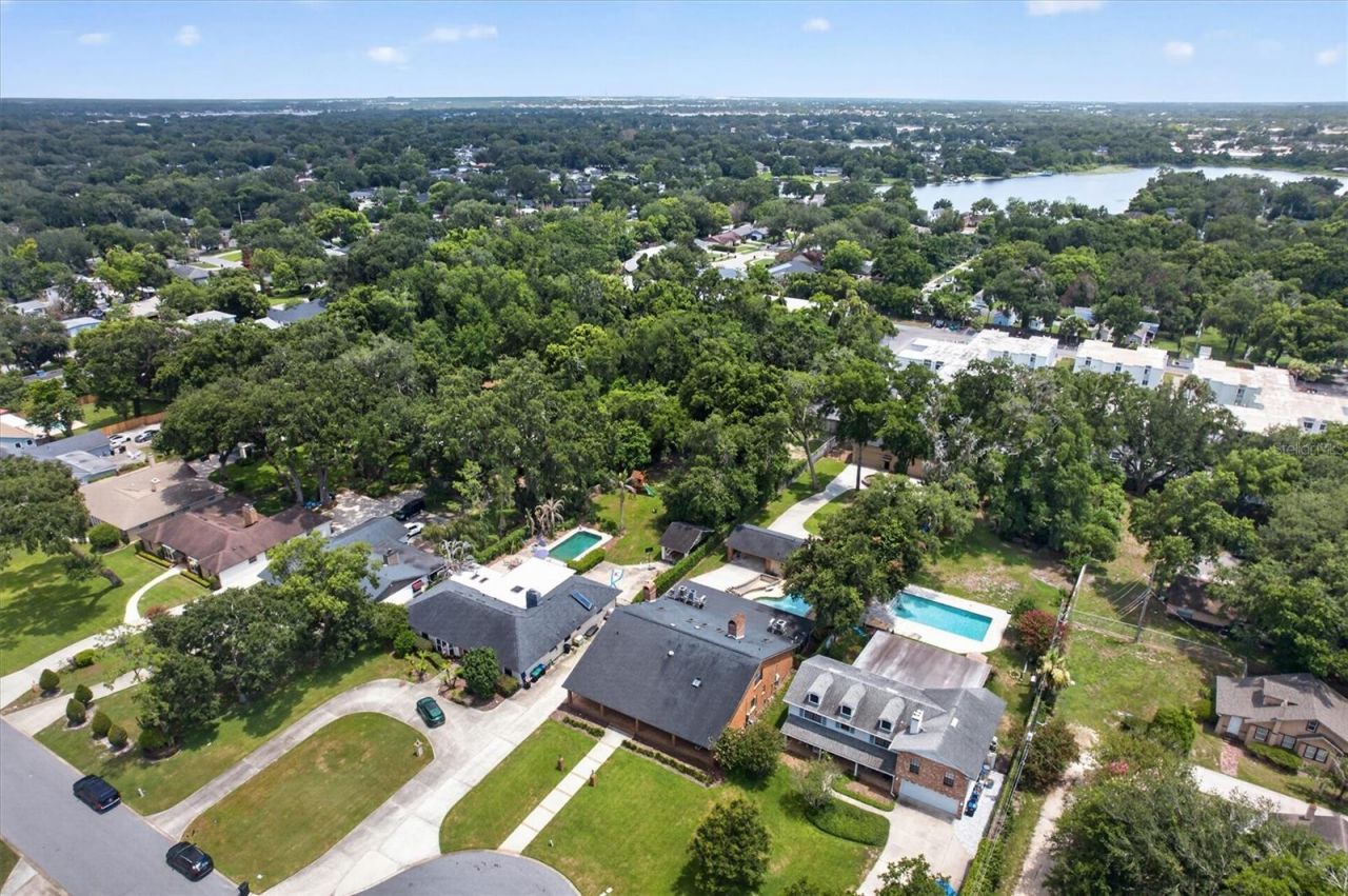306 Oak Estates Drive, Orlando, FL 32806 Photo