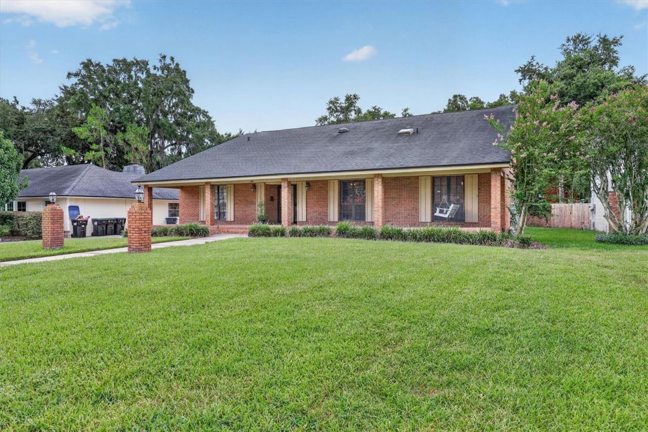 306 Oak Estates Drive, Orlando, FL 32806 Photo