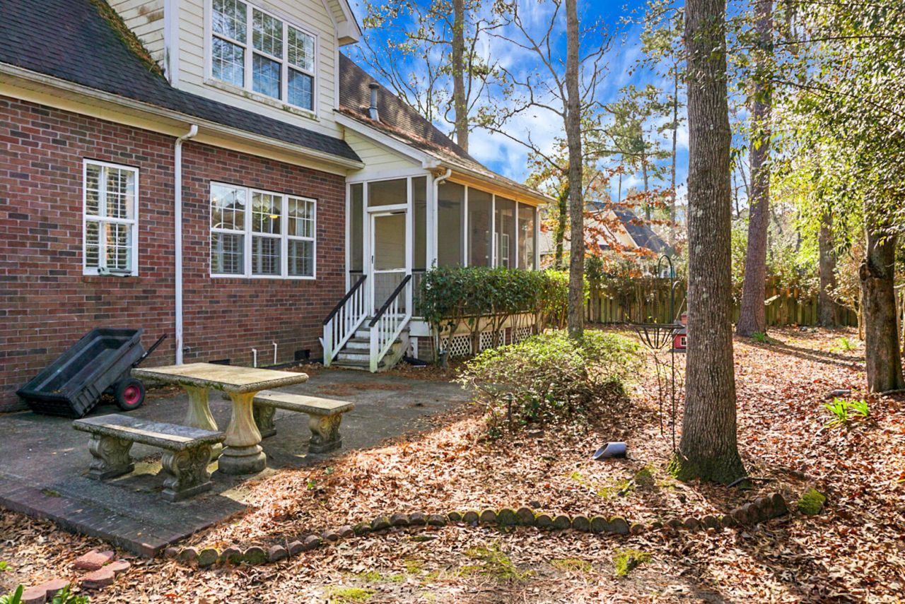 4271 Persimmon Woods Drive Photo 32