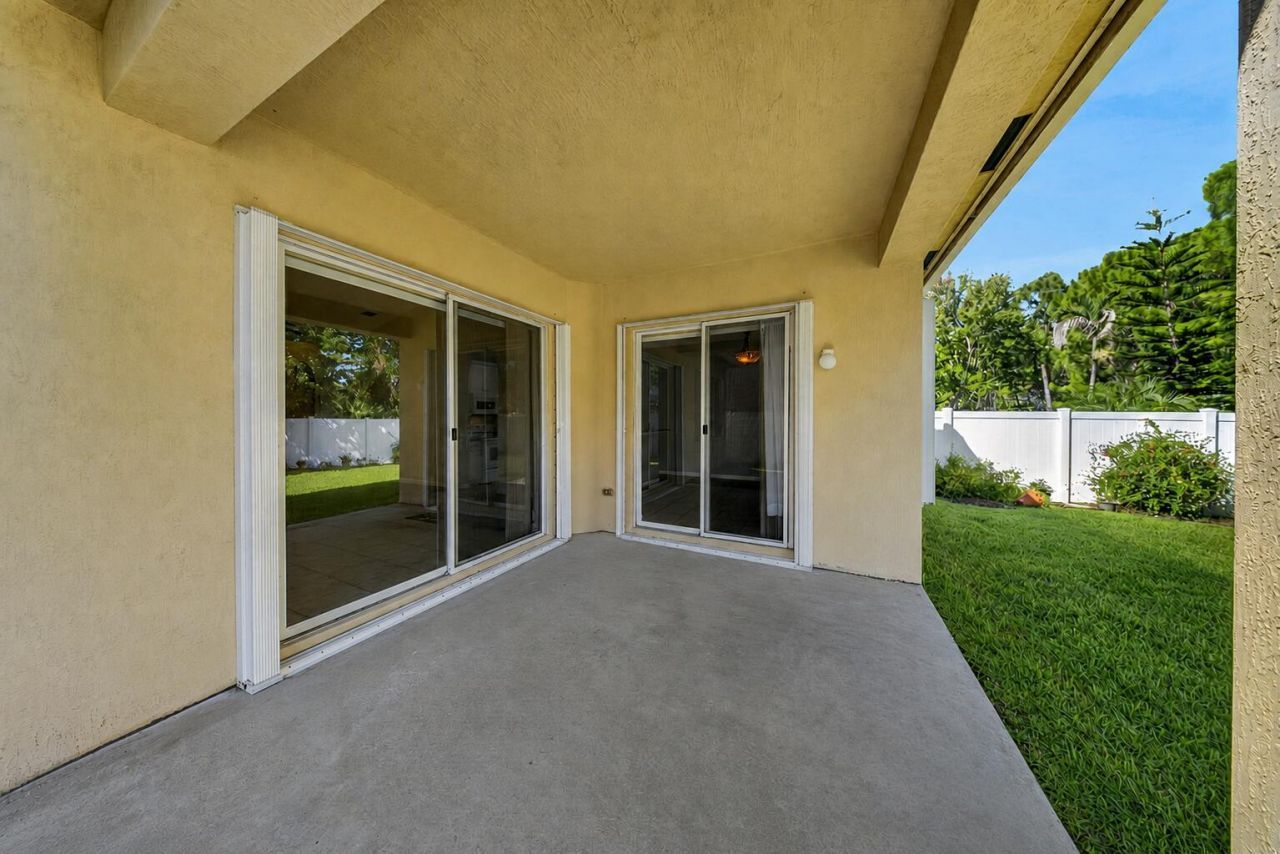 5743 Sunberry Circle, Fort Pierce, FL 34951 Photo