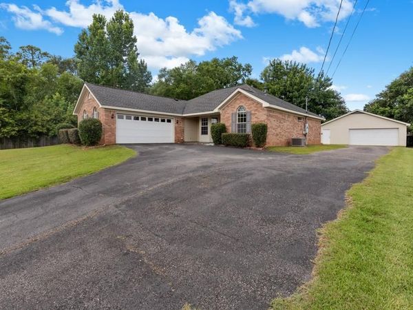 5084 Langston Court, Mobile, AL 36619