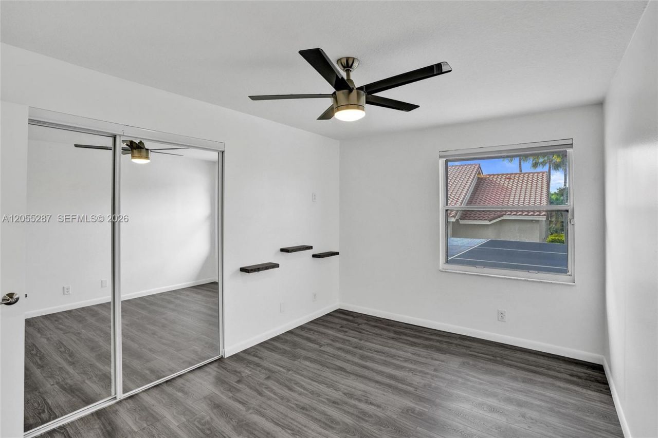 740 E Cypress Pointe Dr E, Pembroke Pines, FL 33027 Photo