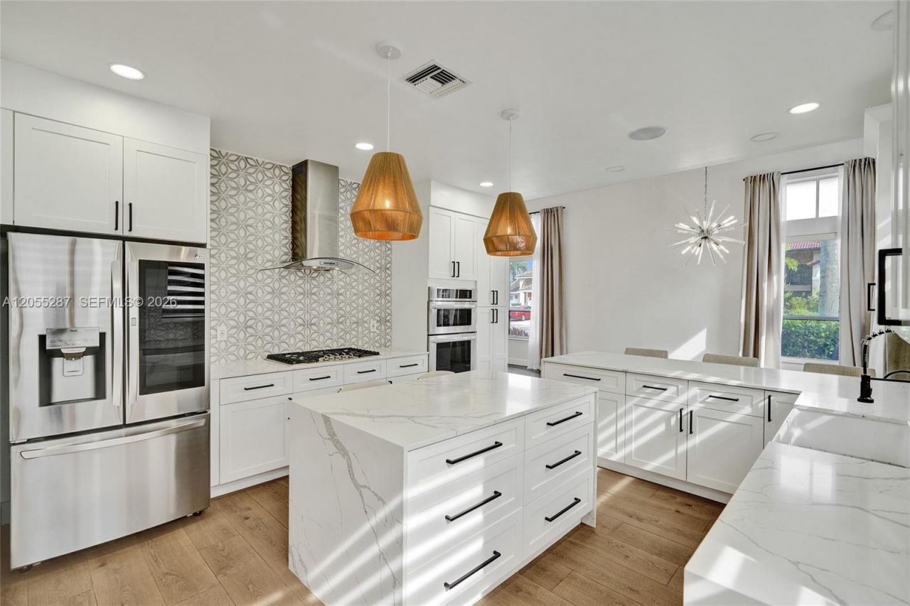 740 E Cypress Pointe Dr E, Pembroke Pines, FL 33027 Photo