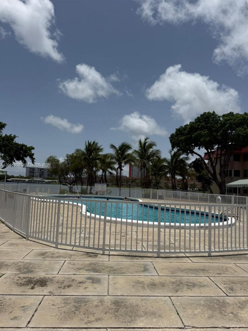 1540 NE 191st St , Unit 140, Miami, FL 33179 Photo