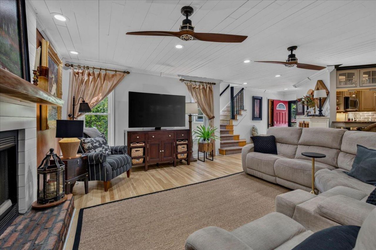 205 Telfair Court Photo 15