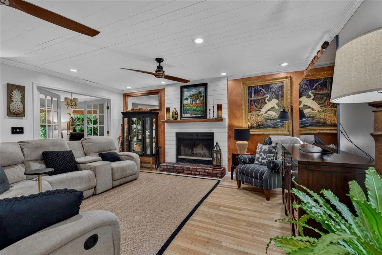 205 Telfair Court Photo 17