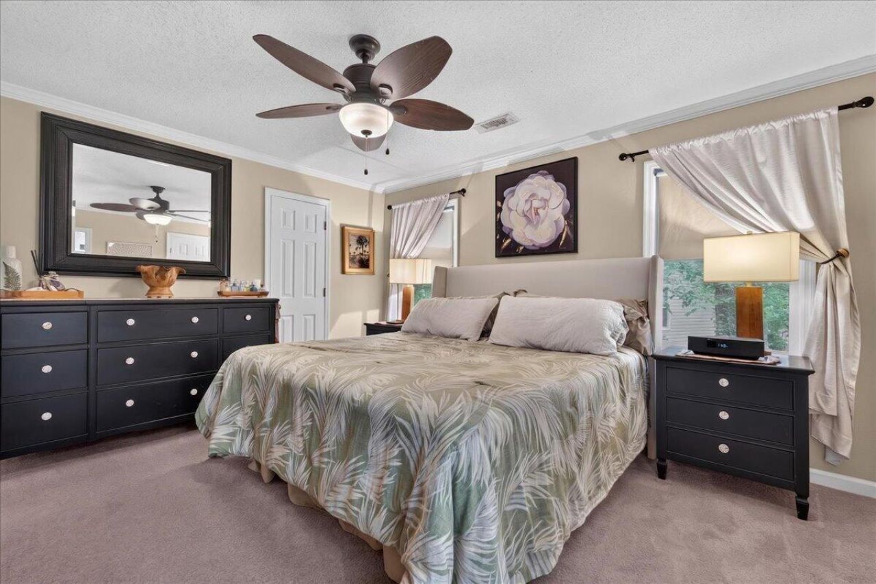 205 Telfair Court Photo 34