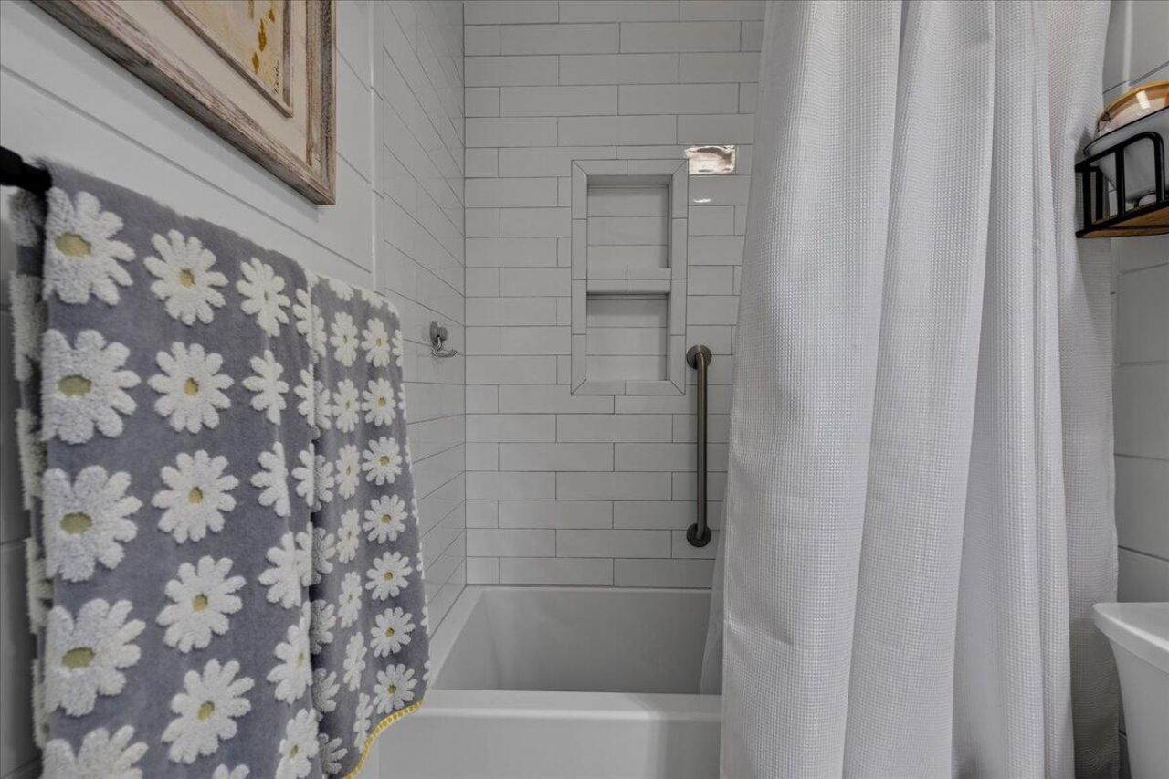 205 Telfair Court Photo 47