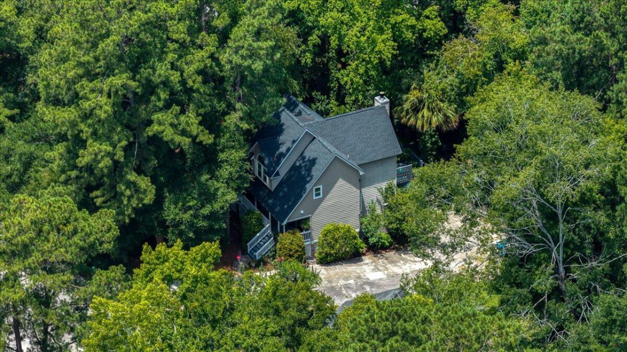 205 Telfair Court Photo 5