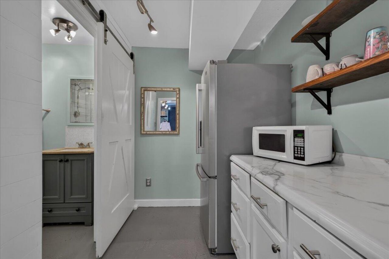 205 Telfair Court Photo 68