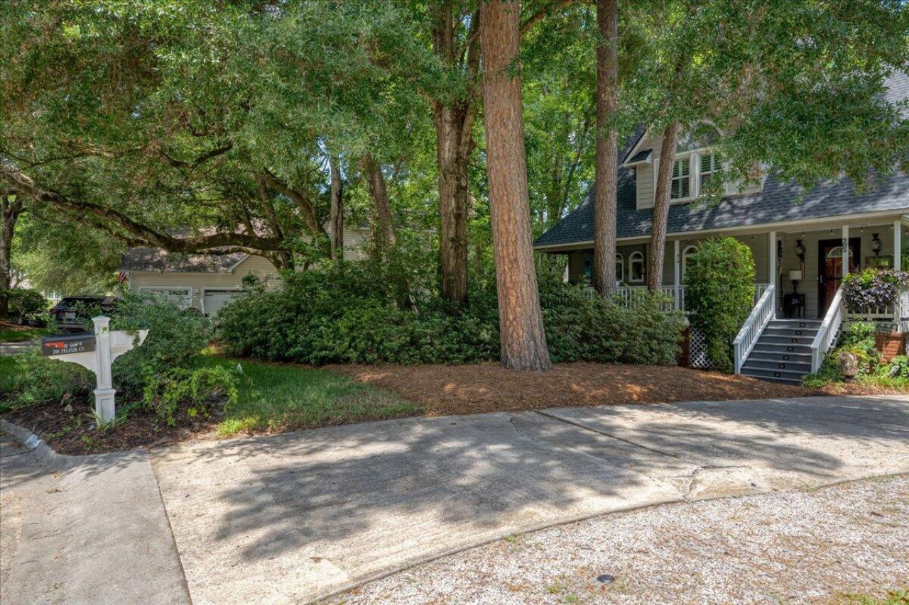 205 Telfair Court Photo 7