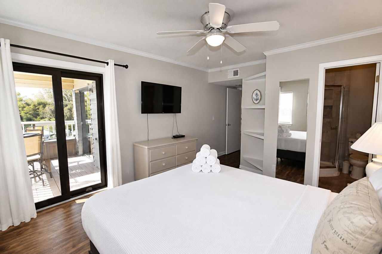 5601 N Ocean Blvd.  Photo 7