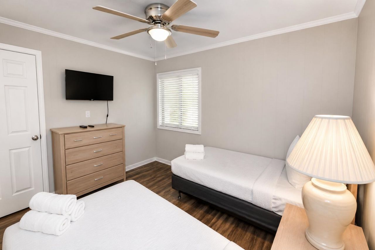 5601 N Ocean Blvd.  Photo 8