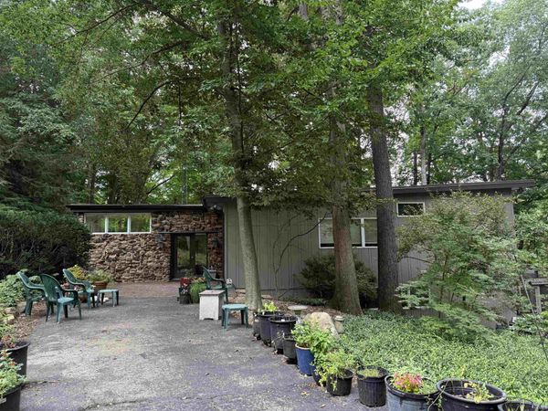 230 Spring Valley Lane, West Lafayette, IN 47906