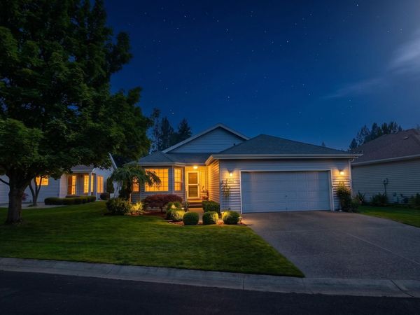 3815 S GREYSTONE Ln, Spokane, WA 99223