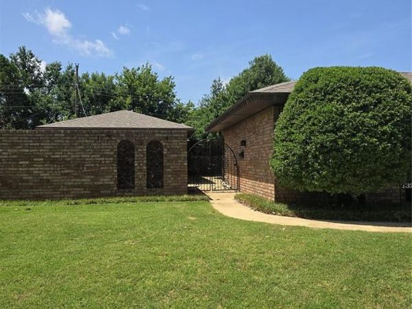 1324 SW 72nd Street, Oklahoma City, OK 73159