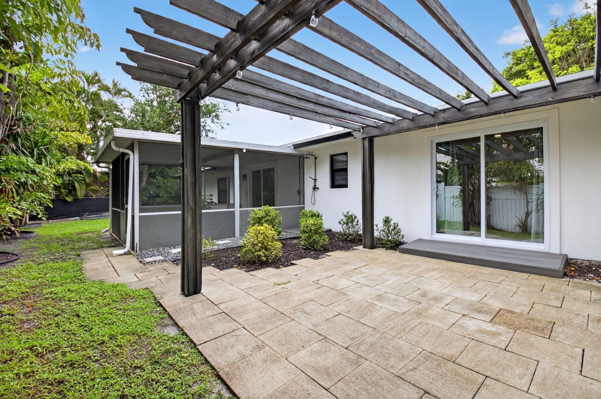 725 Heron Drive, Delray Beach, FL 33444 Photo
