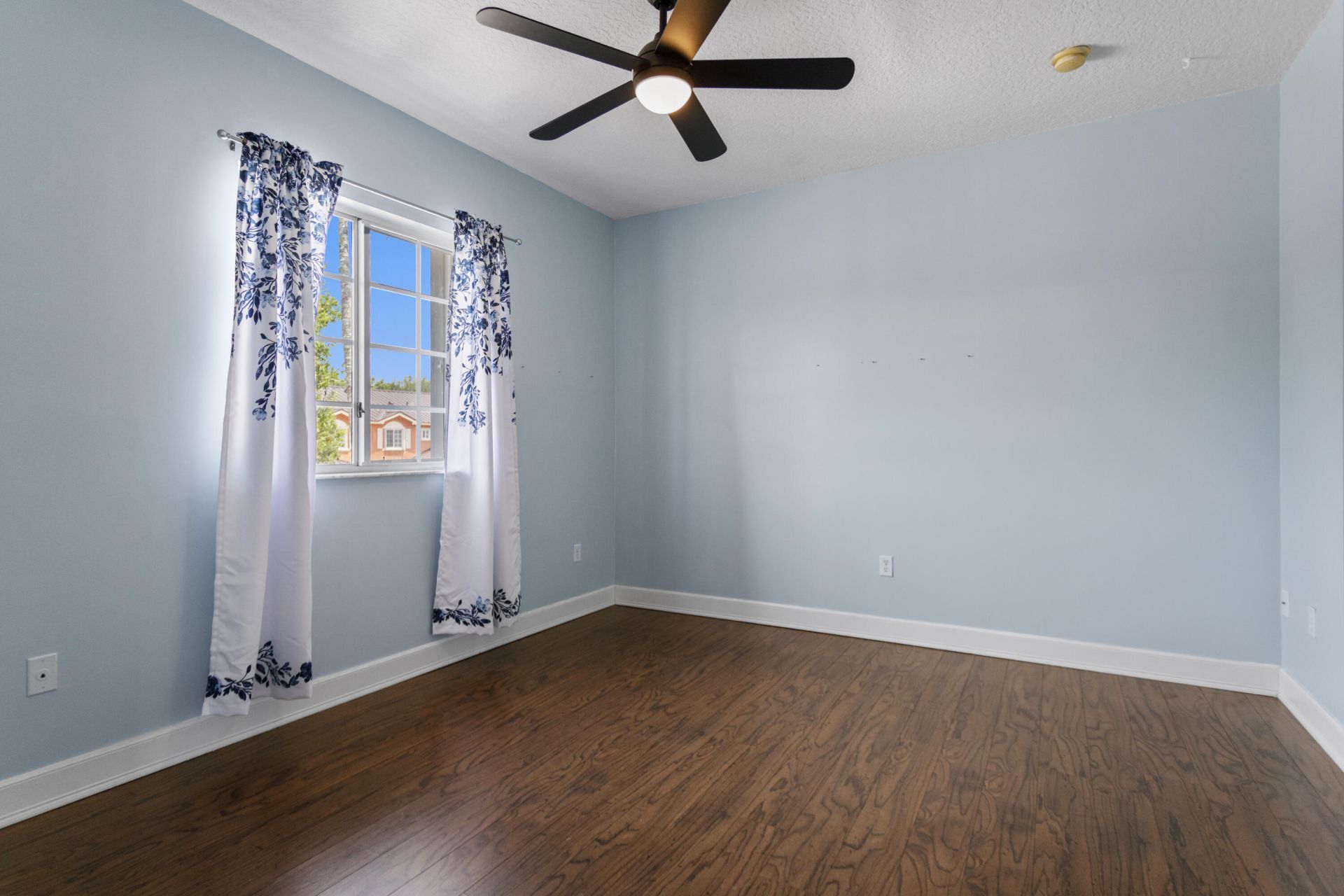 1216 NW 100th Avenue, Pembroke Pines, FL 33024 Photo