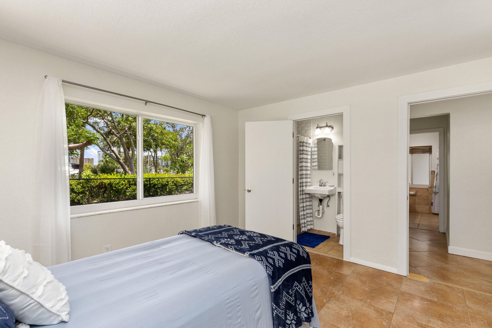 2870 NE 18th Street, Pompano Beach, FL 33062 Photo