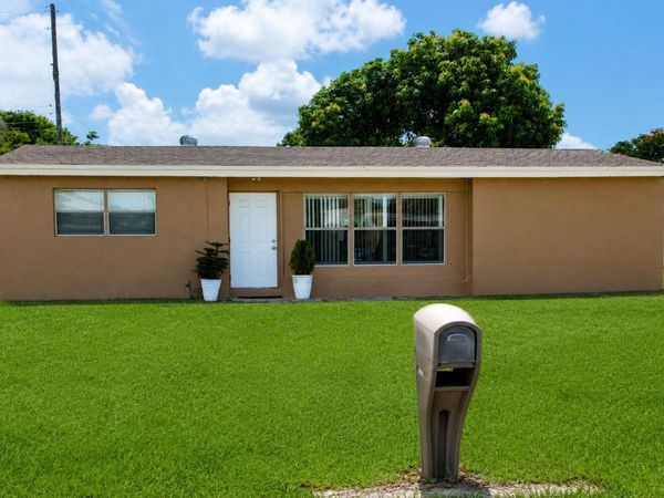 465 Waseca DR Drive, Lake Worth, FL 33462
