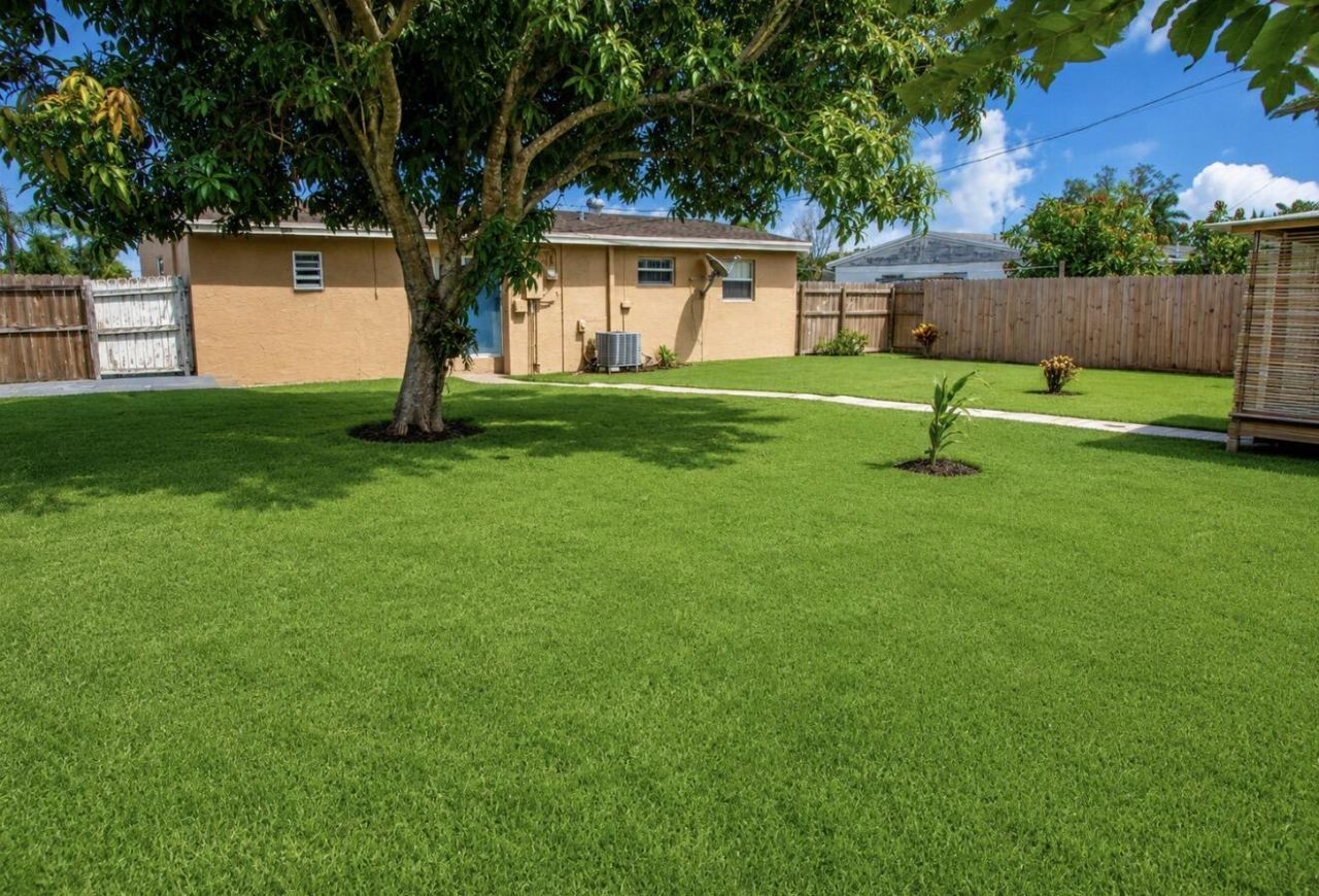 465 Waseca Dr Drive, Lake Worth, FL 33462 Photo